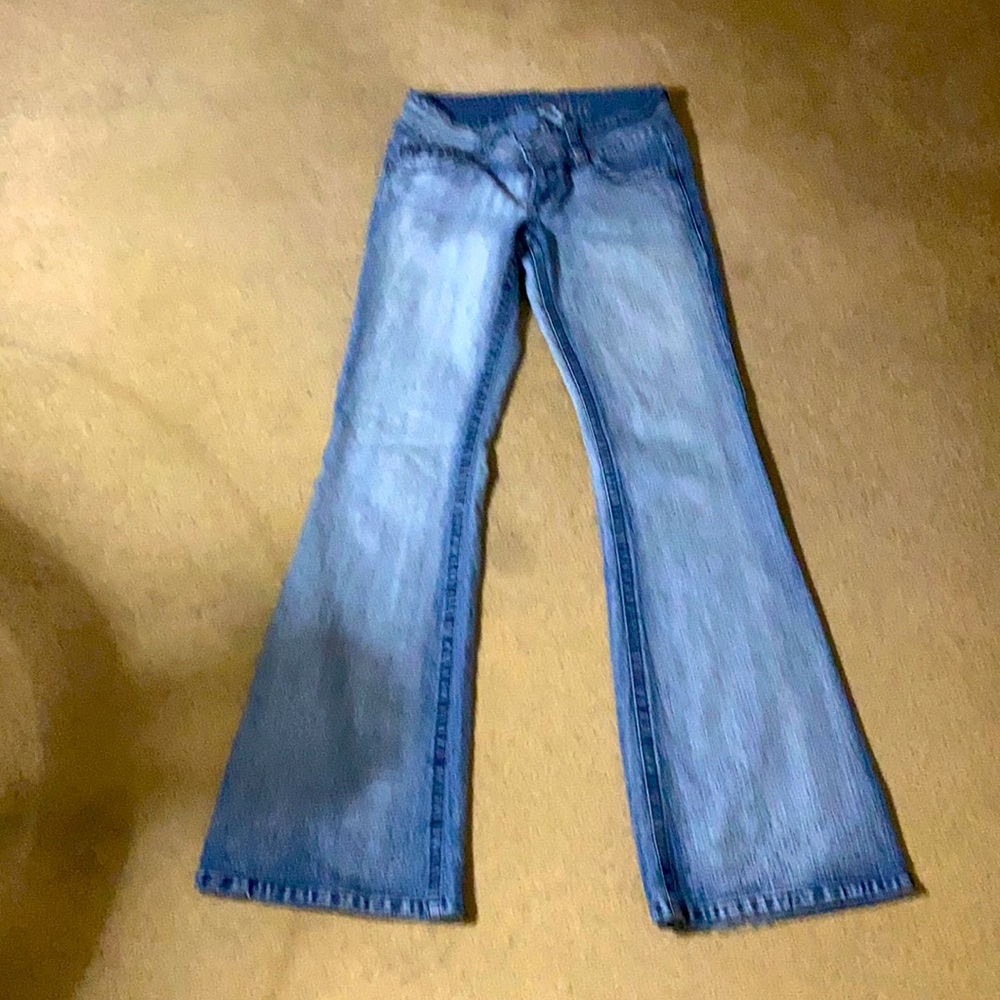 Hydronic boot cut low-rise jeans